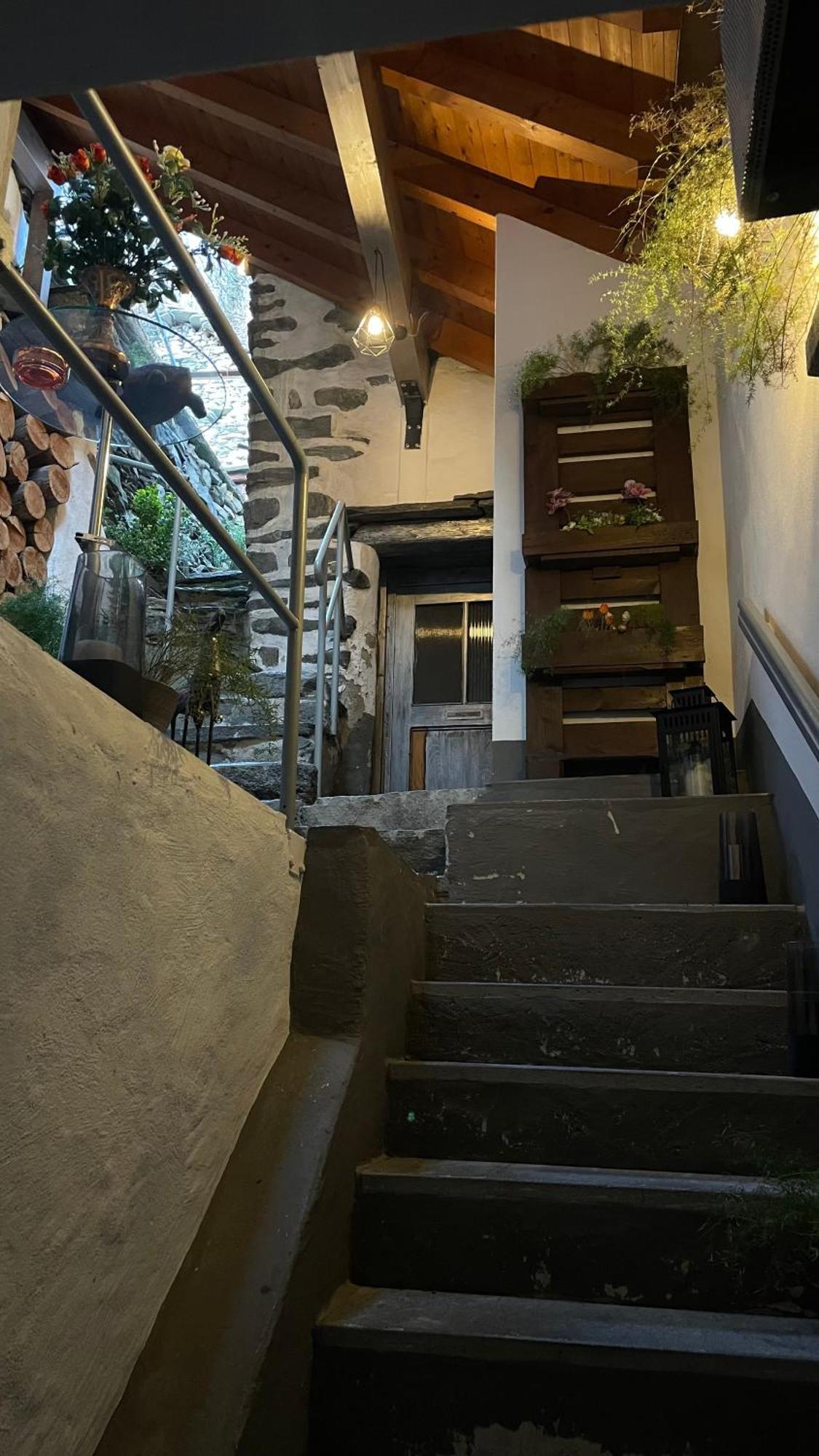 B&B Osteria Morganti Someo 外观 照片